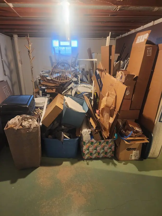 Roll-off dumpster container at job site for Construction Dumpster Rental in Joshua Tree